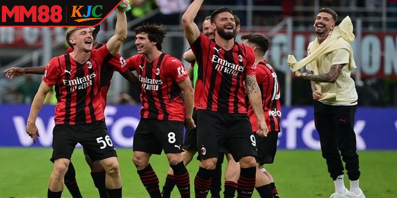 Tìm hiểu quá trình hình thành, phát triển của giải bóng đá Ý là gì